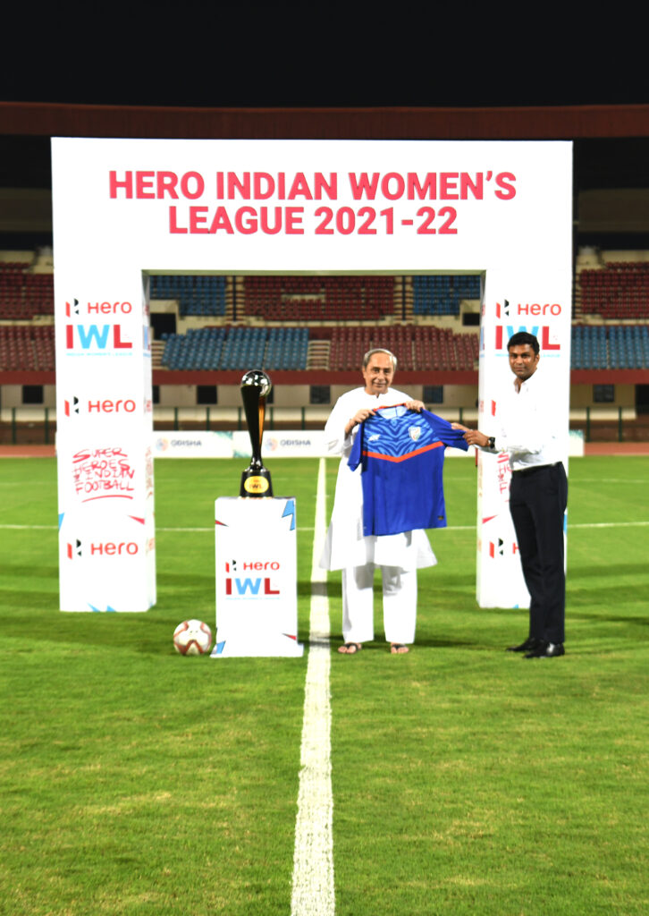 Cm Naveen Unveils Official Logo Of Fih Odisha Hockey Mens World Cup