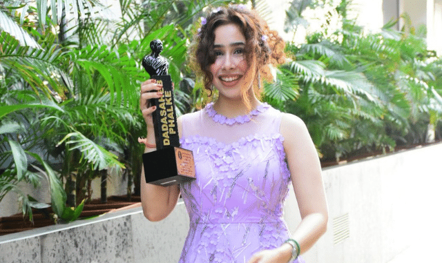 Himanee Bhatia wins Best actress Dadasaheb Phalke Award 2022 for film ...