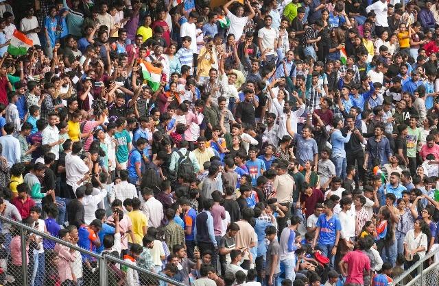 T20 World Cup Victory Parade: Marine Drive becomes Sea of Blue