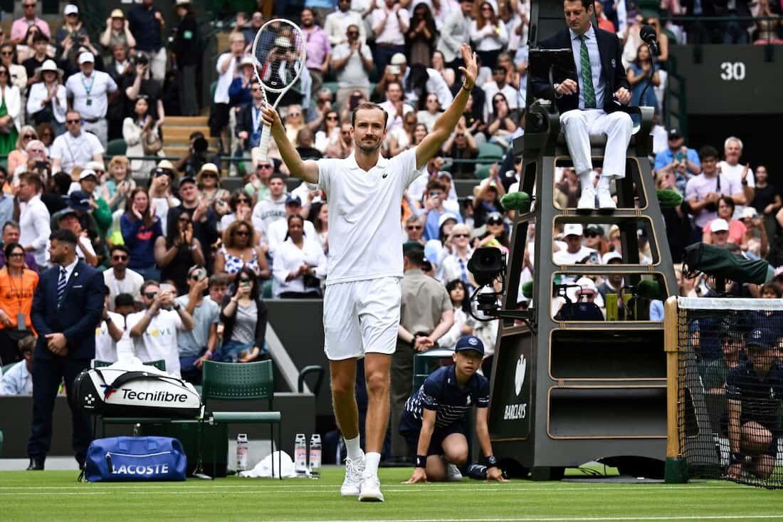 Wimbledon 2024 Medvedev eases past Aleksandar Kovacevic in opener