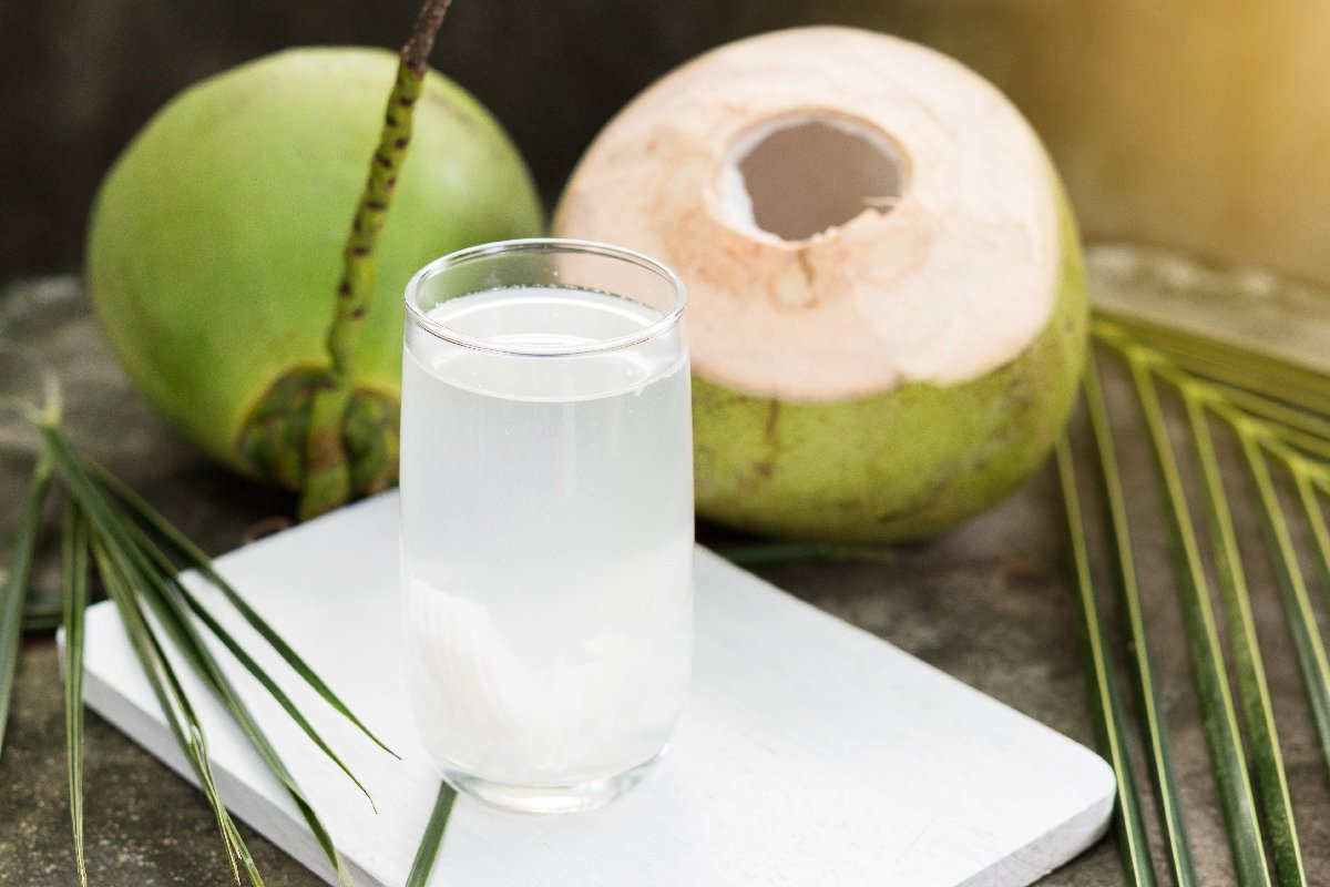 Amazing Beauty Benefits Of Coconut Water - Pragativadi