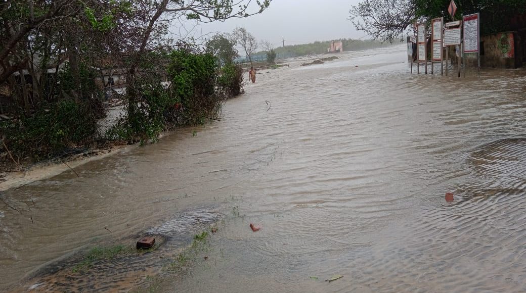 Cyclone Yaas Weakens Into Severe Cyclonic Storm After Landfall ...