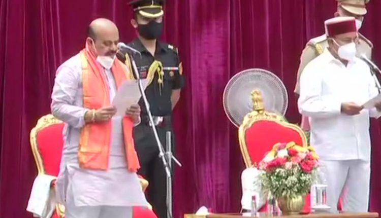 Basavaraj Bommai Takes Oath As Karnataka Cm Pragativadi