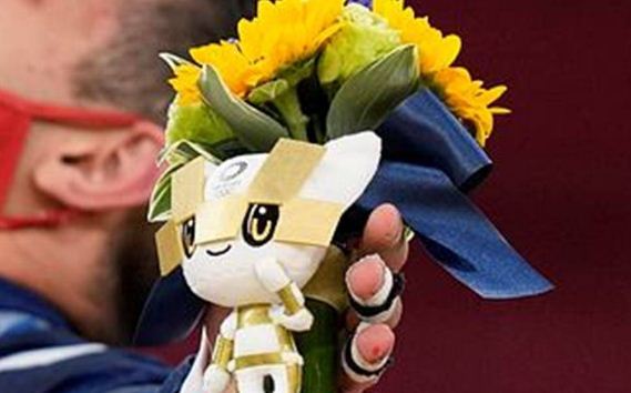Olympic Victory Bouquets