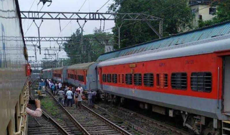Indore-Daund Special Train