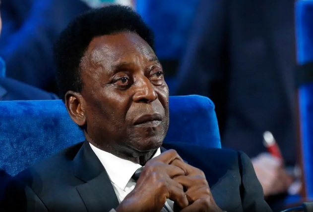 Pelé's cancer worsens