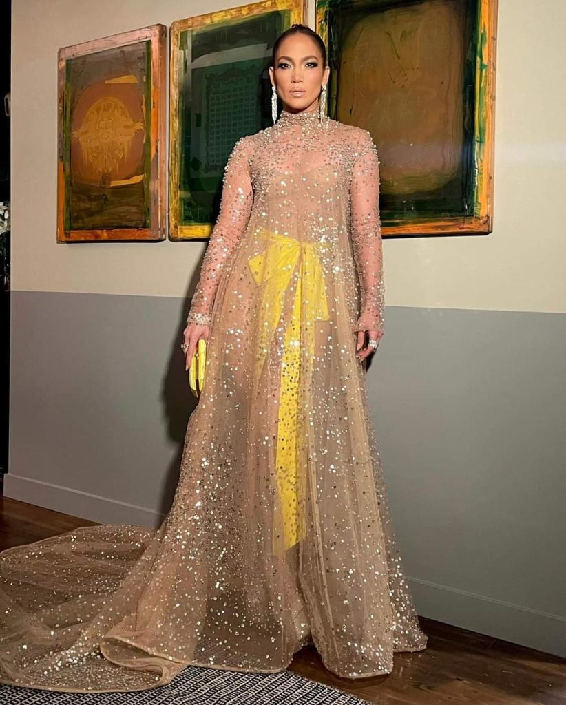 In Pics: Jennifer Lopez Sparkles In Gold At 'Shotgun Wedding' Los ...