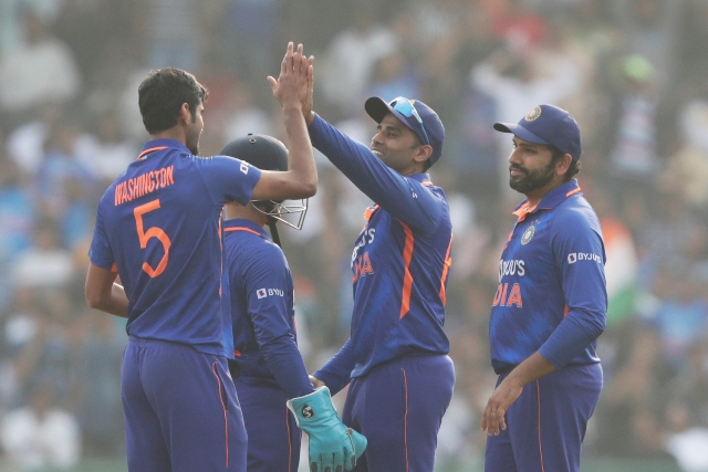 India Mengalahkan Selandia Baru Dengan 8 Gawang Di ODI ke-2 Di Raipur