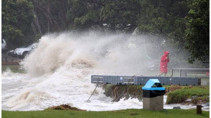Thousands left without power as Cyclone Gabrielle batters New Zealand