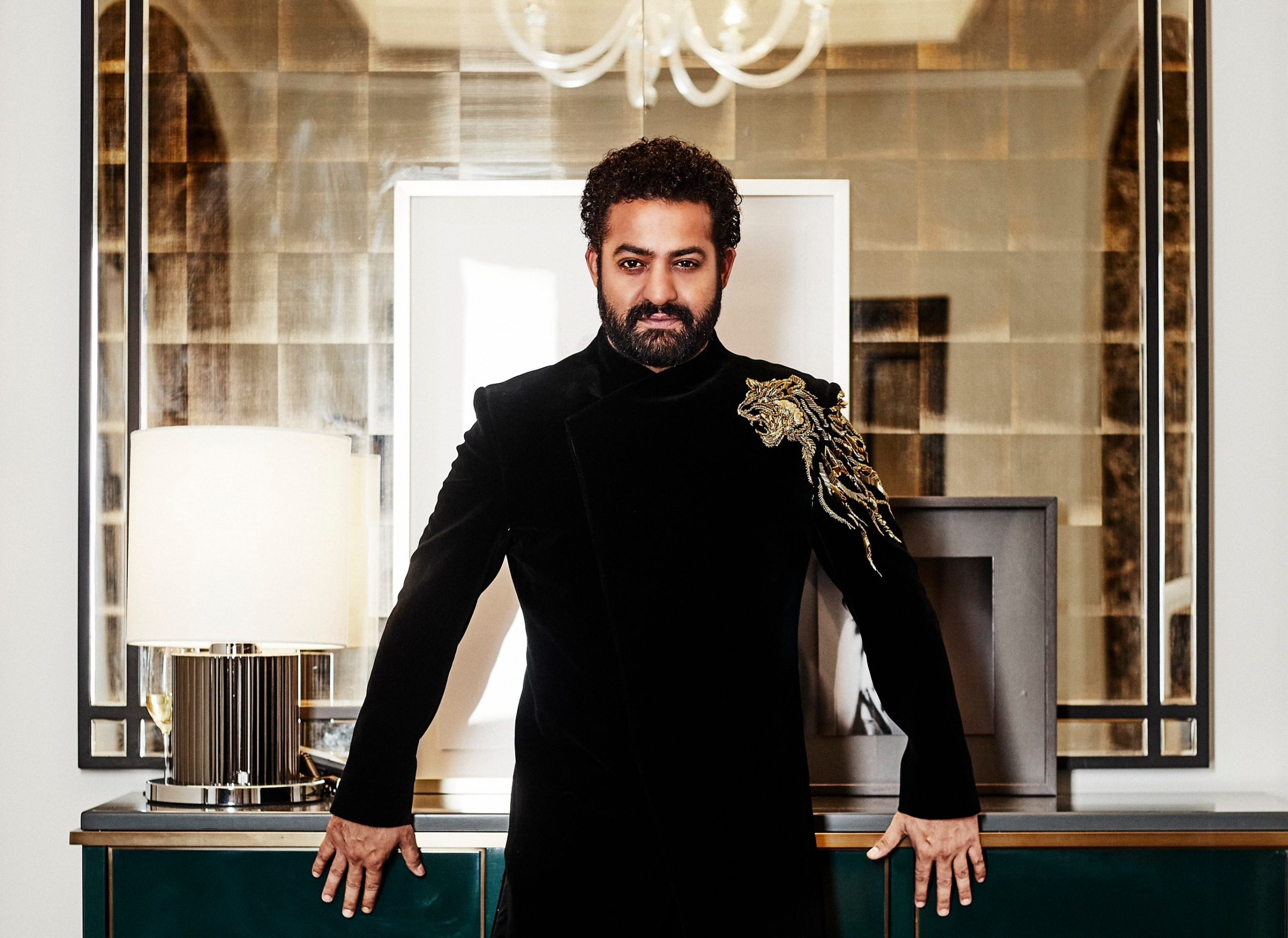 Oscars 2023 Jr NTR pays homage to India and RRR with 'tiger' on his