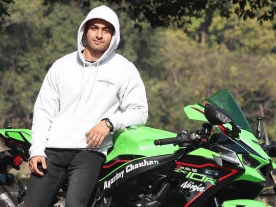 Famous bike rider YouTuber Agastya Chauhan dies in tragic road