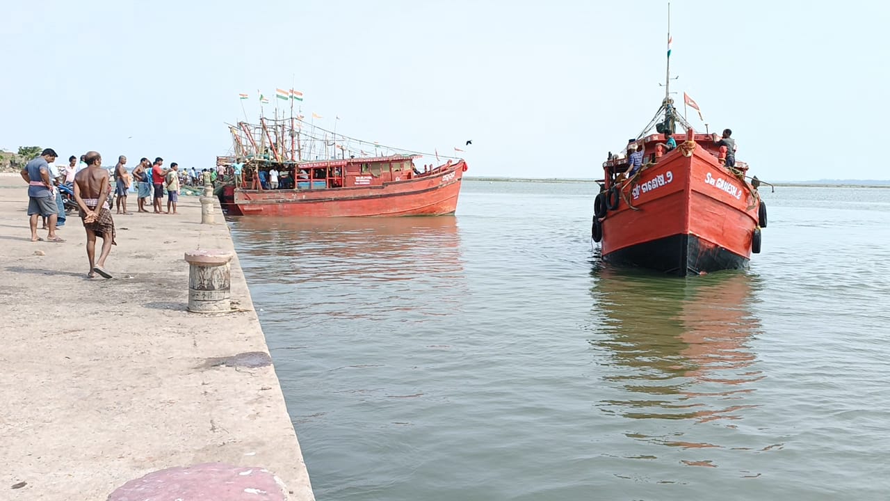 Trawler Capsizes In Devi Mouth