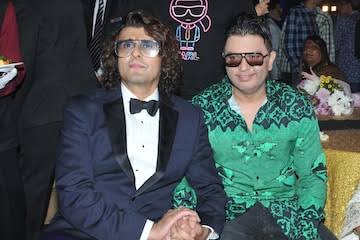 Sonu Nigam Ends Feud With Bhushan Kumar At 50th Birthday Party ...