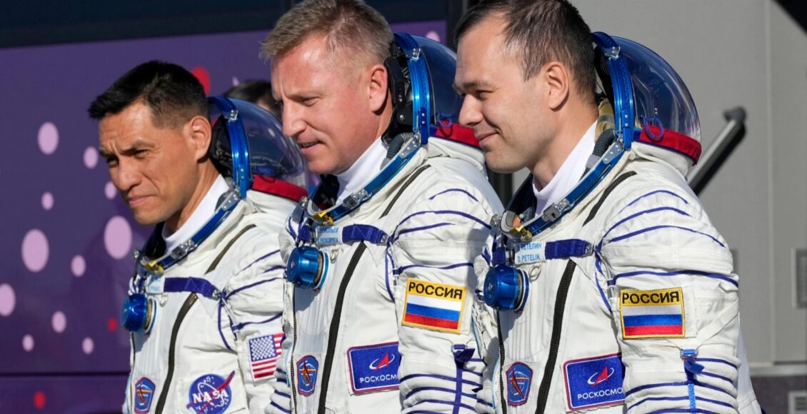 Three Astronauts Return To Earth After Spending RecordSetting 371 Days