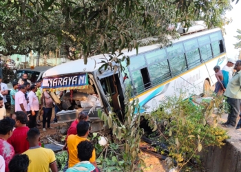 Passenger Bus Meets with Accident