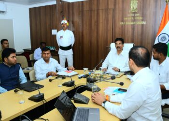 Odisha Governor Reviews Higher Education, Emphasizes NEP 2020 Awareness