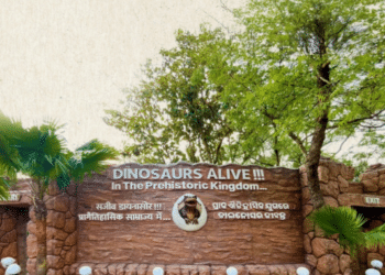 Dinosaurs Alive