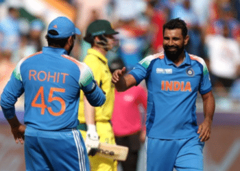 Australia All Out in 264