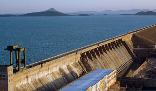 Hirakud Dam Spillway Construction