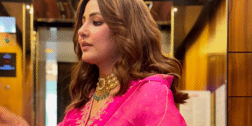 Hina Khan responds to online trolls