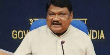 Jual Oram missing from train