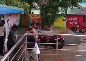 Paralakhemundi family suicide attempt