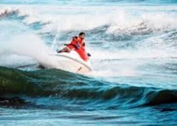 Puri Beach water sports suspension