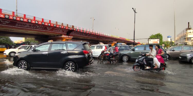 Bhubaneswar Battles Flash Floods After Brisk Rain!