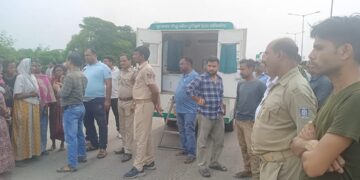 truck scooter accident