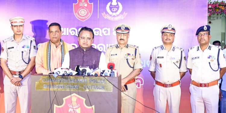 Odisha CM Inaugurates New DCP Office in Bhubaneswar, Distributes 425 Two-Wheelers