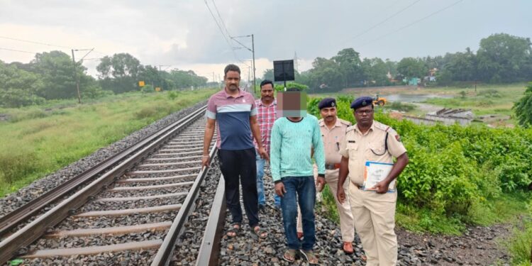 Man Held for Pelting Stones at Howrah-bound Jan Shatabdi Express in Bhadrak