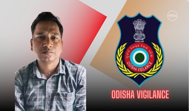 Accountant Caught Taking Bribe