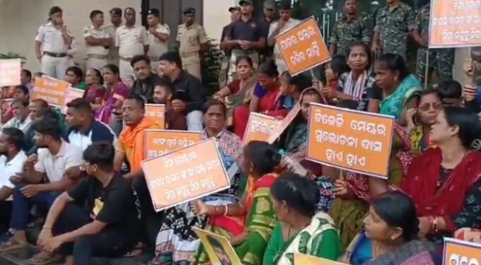 BMC gherao protest