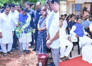 Odisha CM Listens to PM Modi’s ‘Mann Ki Baat’ with Ashram Students, Praises Inspirational Initiatives