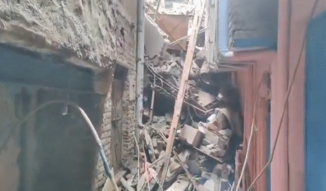 Delhi building collapse