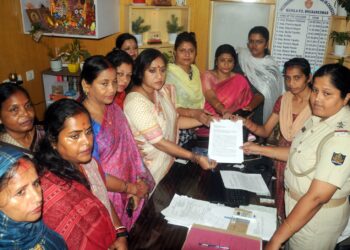 BJD’s Lekhashree Files FIR Against Nilagiri MLA Santosh Khatua for Offensive Remarks