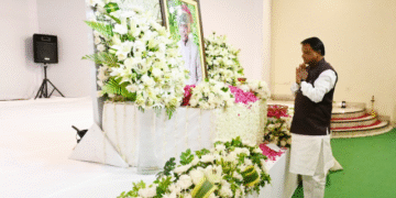 Odisha CM tribute to Daulal Vaishnaw