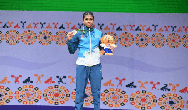 Koyel Bar Commonwealth Weightlifting Record