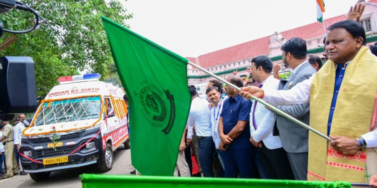 CM Majhi Reviews Development Projects in Keonjhar, Unveils Welfare Initiatives