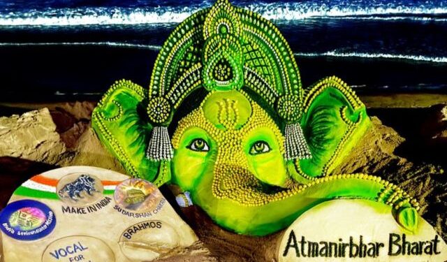 Lemon Ganesh sculpture Puri Beach