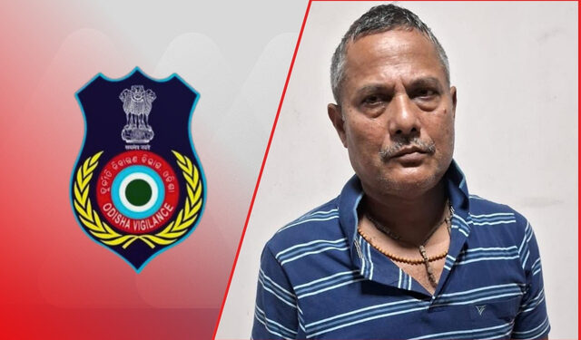 Vigilance Nabs Police SI