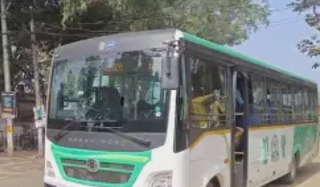 bus conductor fare dispute