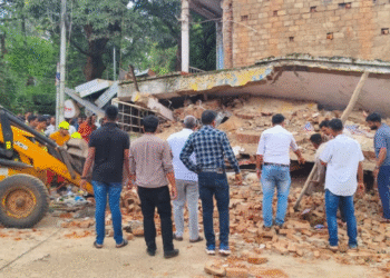 Koraput market roof collapse