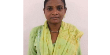 Female Maoist surrender Chhattisgarh