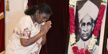 President Murmu pays tribute to Dr Radhakrishnan
