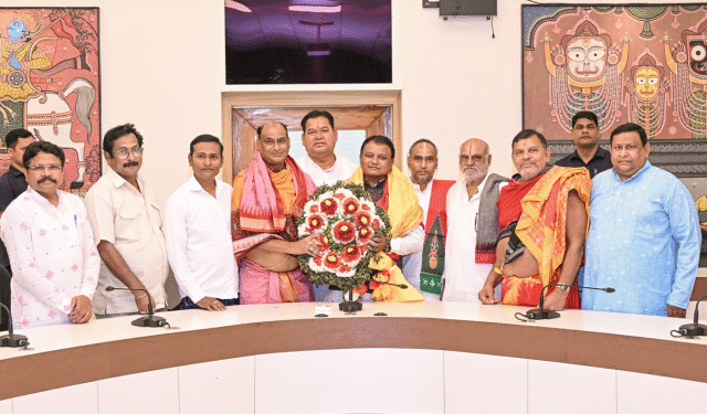 Shree Mandir Committee meets Odisha CM