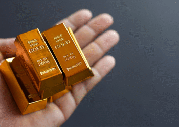 How Fluctuating Gold Prices Impact Gold Loan Eligibility