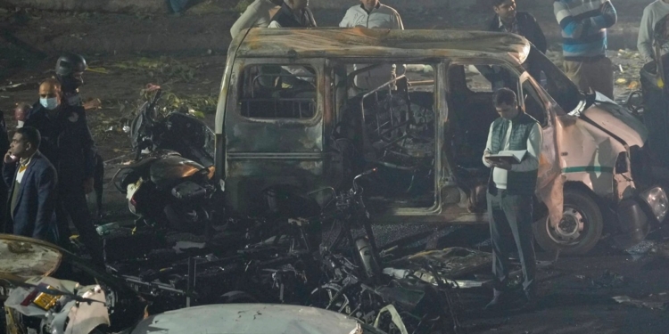 Delhi red fort blast