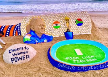 Sudarsan Pattnaik Creates Sand Art in Puri to Wish Indian Women’s Cricket Team Ahead of World Cup Final