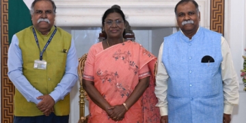 Prof. Kishor Basa and Er. Ashok Basa Call on President Droupadi Murmu